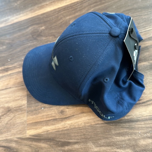 Under Armor Golf Hat NWT - Picture 3 of 3